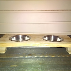 Simple Cat Feeding Station Animal Dog Feeding stationSimple or With Cat images
