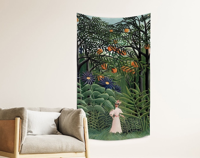 Tapisserie de la jungle verte | Femme marchant dans une forêt exotique de Henri Rousseau | Décoration de chambre Boho | Recyclé