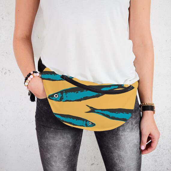 belly bag fashion