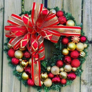 Traditional Christmas Wreath, Christmas Wreath, Red Christmas Wreath, Gold Christmas Wreath, Holiday Wreath, Ball Wreath