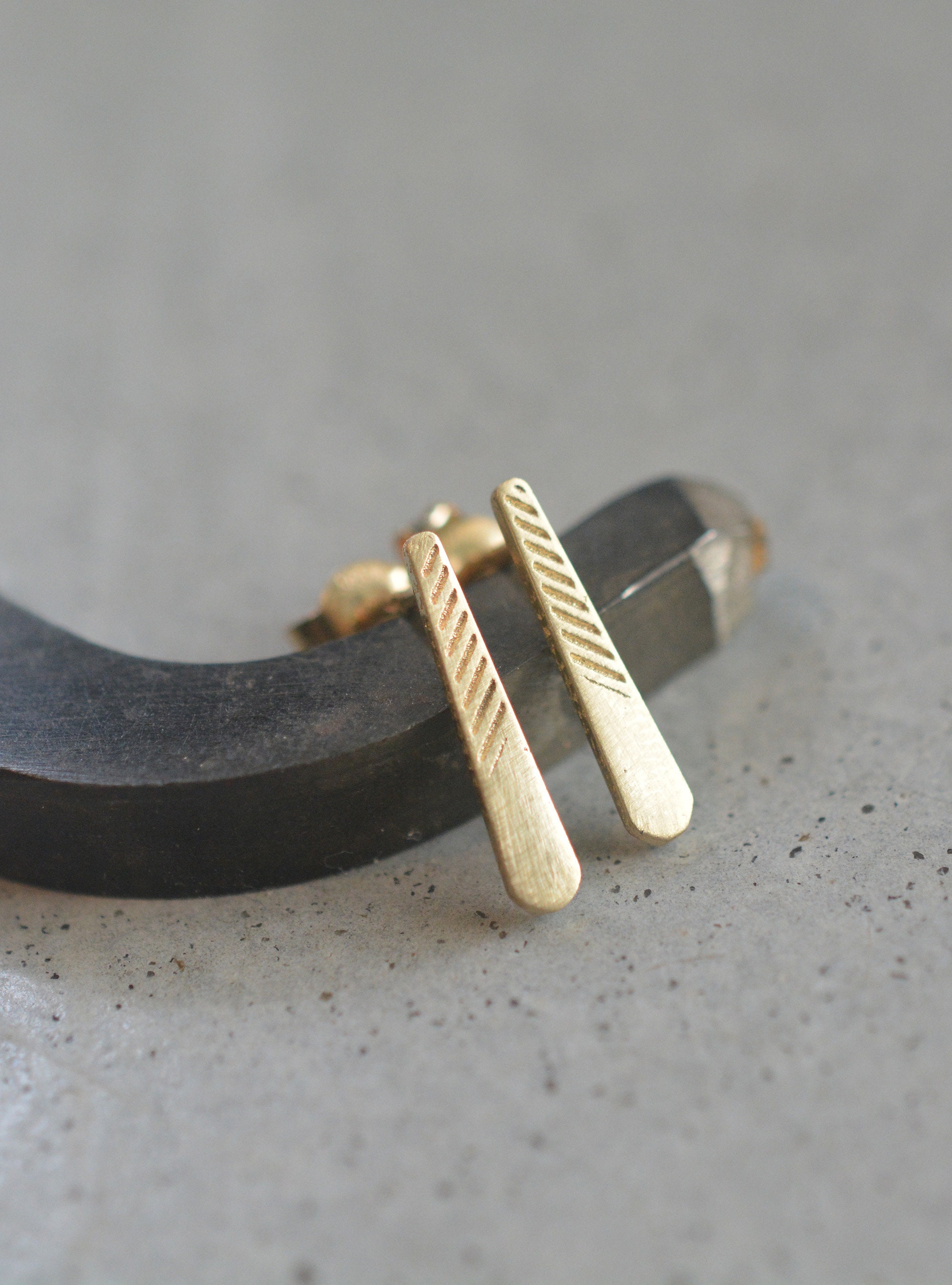Bar Shape Stud Earrings Price: Get Chic for Less!