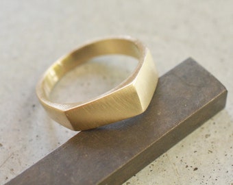 14k solid gold geometric ring, asymmetric ring, minimalistic gold ring, solid gold ring, unique wedding ring, unique women wedding band