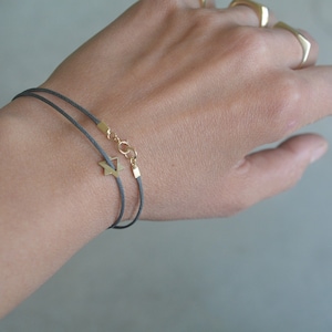 14k ソリッド ゴールド ダビデの星チャーム、女性用繊細なコットン ブレスレット、小さな 14k ダビデの星ブレスレット、ユダヤ人の星ブレスレット