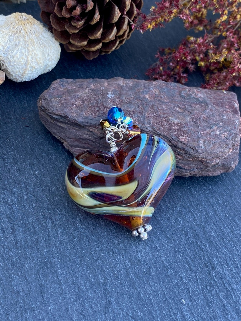 Amber /& Silk