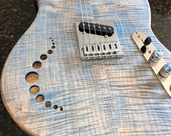 Guitarra eléctrica Pacific Blue Offset T (o Bass) hecha a mano. Fabricada a pedido