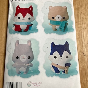 Simplicity 8188 - New, uncut, factory folded, Fox, Wolf, Bear, Bunny Stuffed Animals