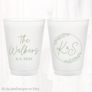 Personalized Frosted Wedding Cups, Monogrammed Wedding Favor, Customized Shatterproof Plastic Cup, Reception Rehearsal Shower Cup, MON404 zdjęcie 2