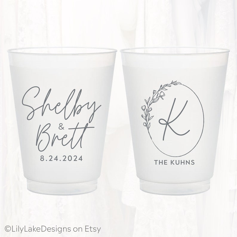Personalized Frosted Wedding Cups, Monogrammed Wedding Favor, Customized Shatterproof Plastic Cup, Reception Rehearsal Shower Cup, MON404 zdjęcie 1