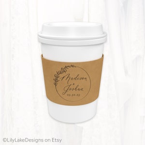 Disposable Coffee or Hot Chocolate Cups and Lids - Holiday Design (12-ct with Blank Kraft Sleeves)