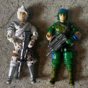 Vintage 2000 G.I. Joe Avalanche & Blaster Action Figures 4” Hasbro