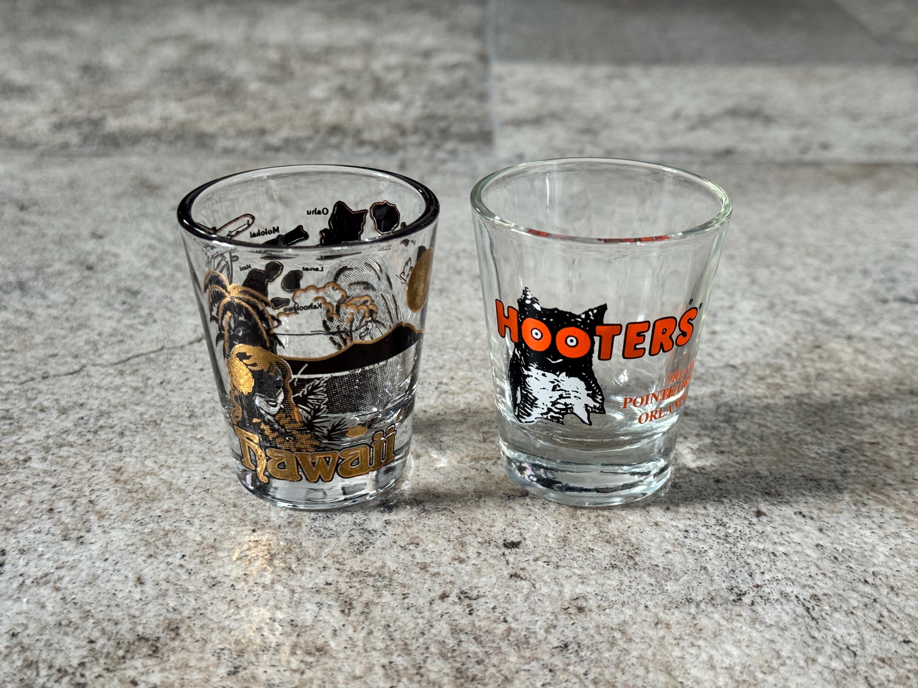 HOOTERS ショットグラス 4個セット Hooters Shot Glass - Etsy