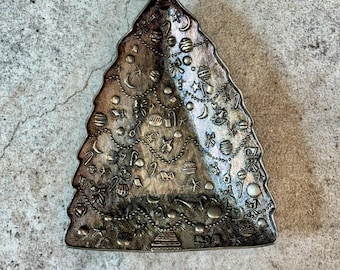 Vintage Metal Christmas Tree Candy Dish – Embossed Ornaments Design