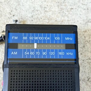 Vintage Realistic AM/FM Pocket Radio – Works Great With Wrist Strap - Etsy