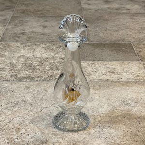 Vintage 1978 Avon Sea Fantasy Angel Fish Bath Oil Glass Decanter