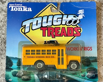 VINTAGE TOYSTALGIA SCHOOL BUS WOODEN BANK 1977 | eBay