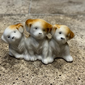 Vintage Ceramic Puppy Trio Figurine – Three Dogs Porcelain Decor