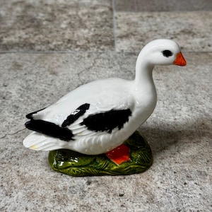 Vintage Black & White Ceramic Goose Figurine 5” Long