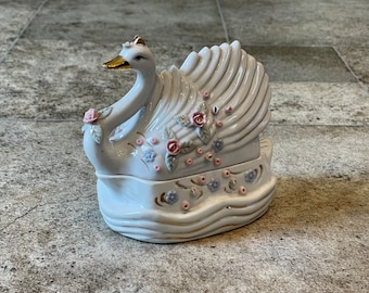 Vintage Porcelain Swan Covered Trinket Dish Japan