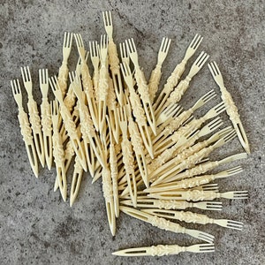 Vintage Plastic Appetizer Cocktail Forks, Vintage Appetizer Fork, Vintage Cocktail Fork, Small Plastic Fork, Vintage Hors D&#39;oeuvre Forks