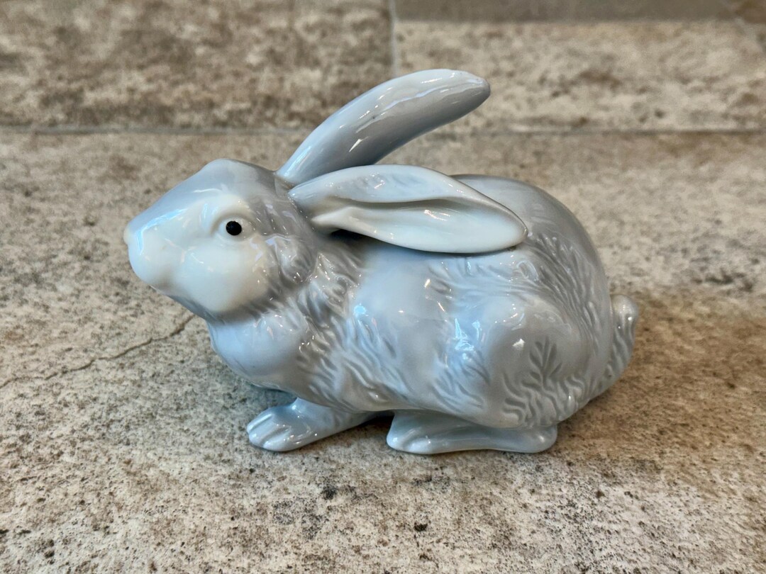 Vintage 1981 Arnart Imports Gray White Ceramic Rabbit Figurine Bunny ...