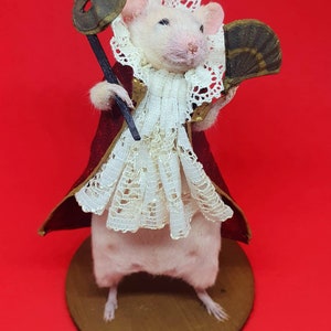 Masquerade Taxidermy mouse venetian mask, fan, Venice, oddities, curio, curiosities, Labyrinth, gothic, goth image 2