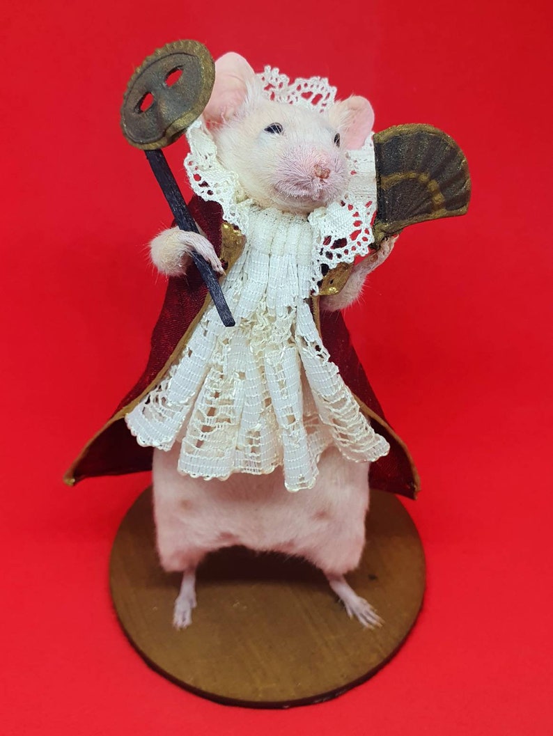 Masquerade Taxidermy mouse venetian mask, fan, Venice, oddities, curio, curiosities, Labyrinth, gothic, goth image 2