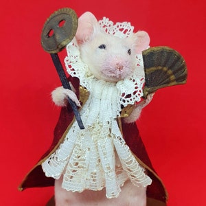 Masquerade Taxidermy mouse venetian mask, fan, Venice, oddities, curio, curiosities, Labyrinth, gothic, goth image 1