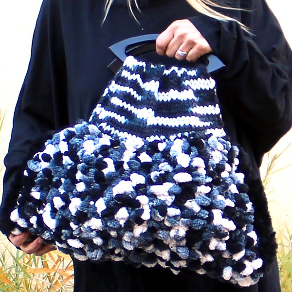 BESACE BAG BOHEME coklico handmade crochet pompoms black white boho