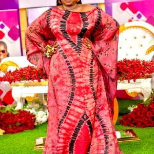Leichtes Fließendes Rotes Adire Seiden Bubu, Afrikanischer Adire Kaftan, Afrikanisches Stoff Bubu Kleid, Plus Size Afrikanisches Maxi, Langes Nigerianisches Batik Kleid