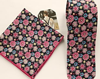 Tie, Pocket square, floral tie, wedding tie, daisy floral tie, grooms tie, floral tie set