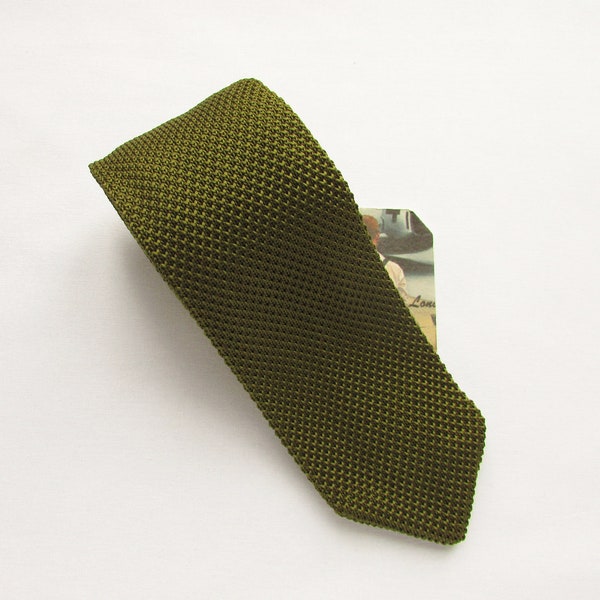 Olive green knitted tie , knitted tie, Wedding tie, Grooms tie, Olive green knit tie, necktie, Green knitted tie