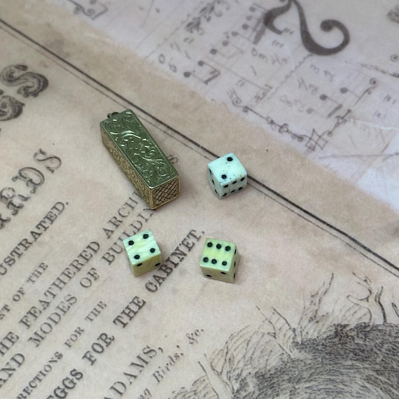 Victorian 9ct Gold Dice Box Charm Pendant