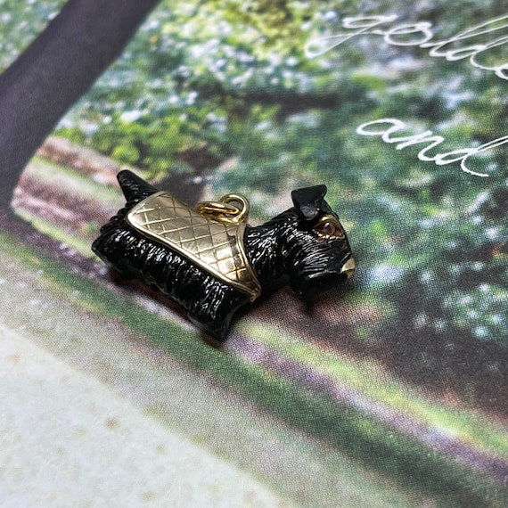 Vintage 9ct Enamel Dog Charm Pendant / Scotty Charm / Scottish Terrier Pendant