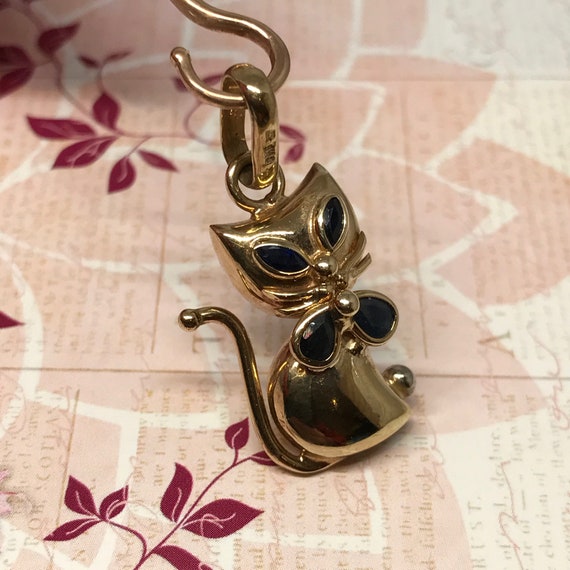 Vintage 9ct Cat Charm Pendant with Sapphire eyes and bow