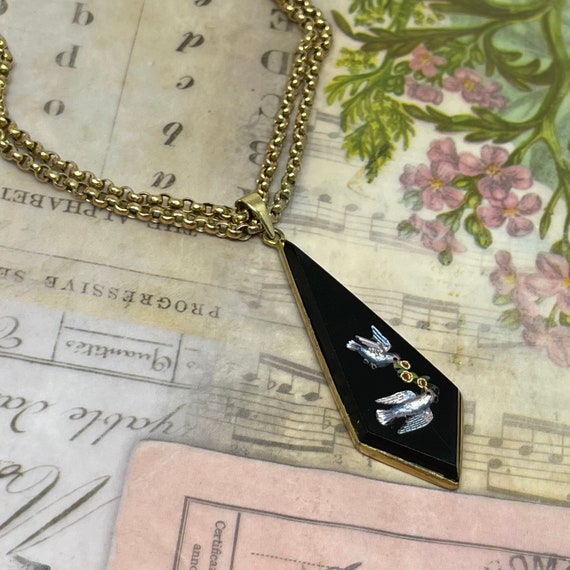 Antique 18ct Victorian Micro Mosaic doves pendant
