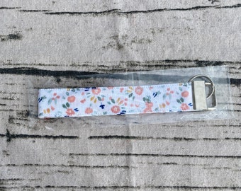 tiny flower design key fob wristlet