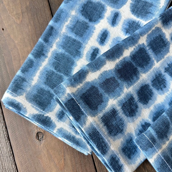 Cloth napkins, set of 4, blue tie-dye cloth napkins / spring summer napkin set