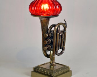 Pocket trumpet accent lamp.