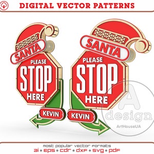 Può includere: Due segnali di stop rossi e bianchi con le parole "Santa Please Stop Here" e "Kevin" su una freccia verde. I segnali sono decorati con un cappello di Babbo Natale.