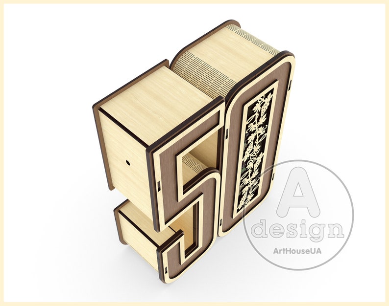 K&ouml;nnte beinhalten: Eine Holznummer 50 mit einem dekorativen Design. Die Nummer besteht aus zwei Holzst&uuml;cken, eines f&uuml;r die 5 und eines f&uuml;r die 0. Die 5 ist eine Box mit einem kleinen Loch vorne. Die 0 ist eine Box mit einem dekorativen Design auf der Vorderseite. Die Nummer ist braun und hat eine nat&uuml;rliche Holzoptik.