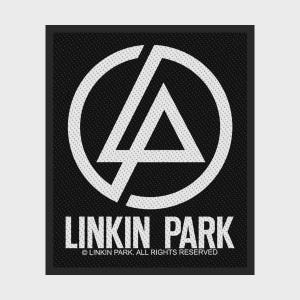 Op de afbeelding: Zwart vierkantige patch met het Linkin Park-logo, een witte gestileerde 'A' in een cirkel. Onder het logo staat de bandnaam 'LINKIN PARK' in het wit, met copyright-informatie. De patch heeft een getextureerd oppervlak.