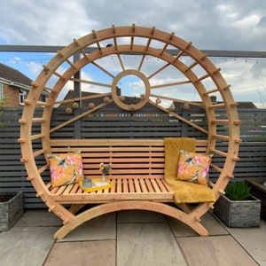 Japanese-Inspired Handmade Enso Arbour | Locally Sourced Wooden Furniture | Wooden Garden Furniture | 3-Seater Garden Bench