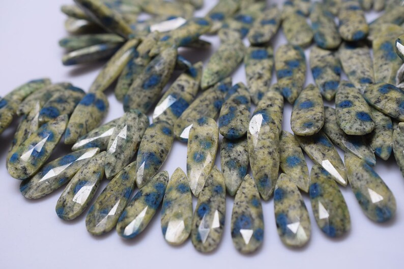 K2 Jasper Faceted Briolettes K2 JASPER Faceted Elongated Pears K2 jasper Long pear 9x22 to 10x32 mm BL3939