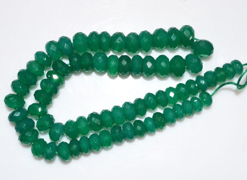 Natural Green Onyx Faceted Rondelle Beads 14 Inch Strand Green Onyx Faceted Rondelle Beads MC843 7-10 mm