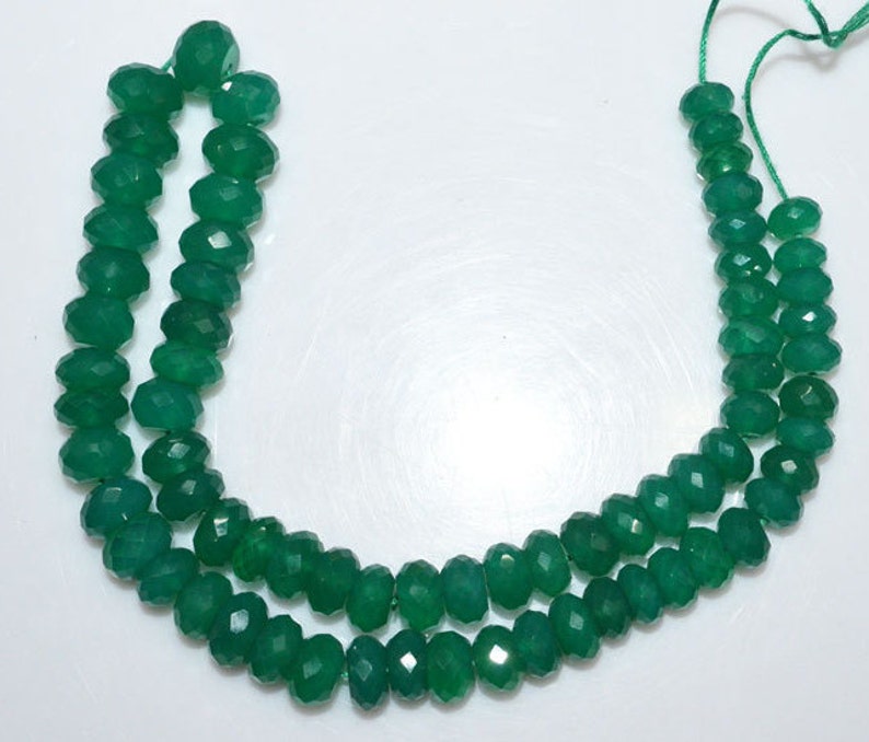 Natural Green Onyx Faceted Rondelle Beads 14 Inch Strand Green Onyx Faceted Rondelle Beads MC843 7-10 mm