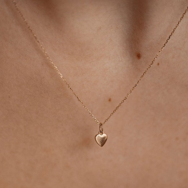 Compassion 14K Solid Gold Heart Necklace | Delicate Real Gold Chain with Heart Charm | Heart Pendant Necklace 585 Gold