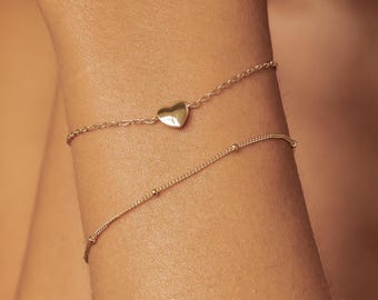 Ensemble de bracelets superposés en argent 925 | Lot de 2 bracelets chaîne délicats | Petit pendentif coeur | Bijoux délicats en argent sterling pour elle