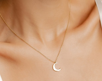 Collier Demi Lune en Couleur Argent | Collier Délicat Croissante Lune Pendentif