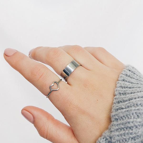 Schlichter Bandring in Silberfarbe | Minimalist Band Ring | Stapelring Edelstahlschmuck