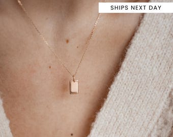 Collar con colgante rectangular de oro de 14 quilates: delicada joyería geométrica de oro auténtico